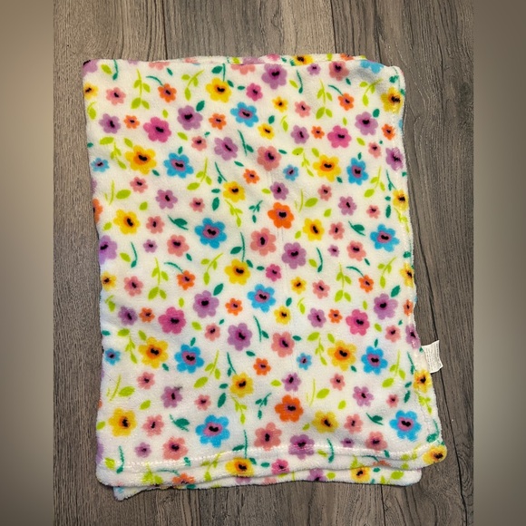 Other - 🌱🦢4 FOR $15!🦢🌱 Floral Fleece Blanket